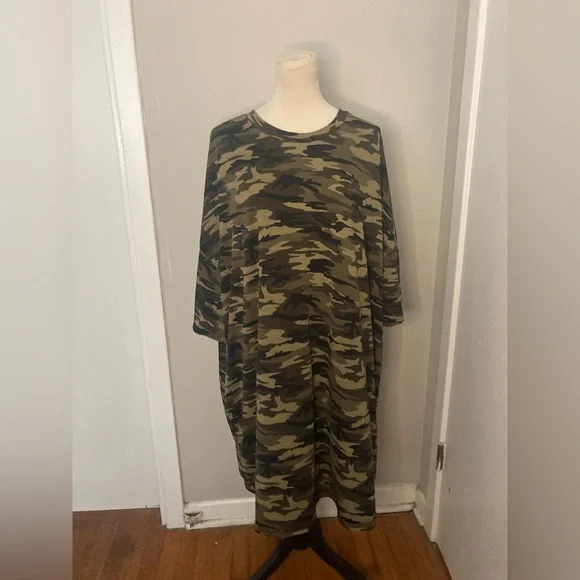SHEIN camo dress - Picture 1 of 4